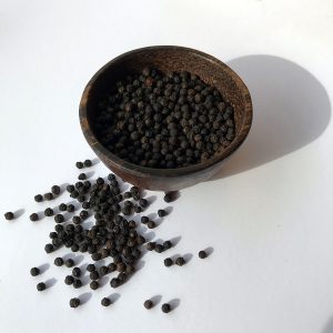 BoTree Kampot Black Pepper in hand crafted Sugar Palm Wood box, 100g